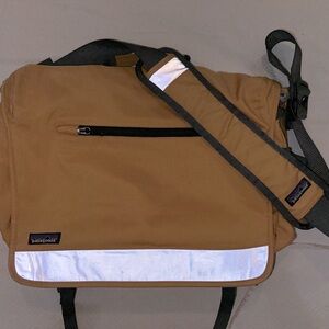 Patagonia Critical Mass Messenger Bag w/Laptop Sleeve